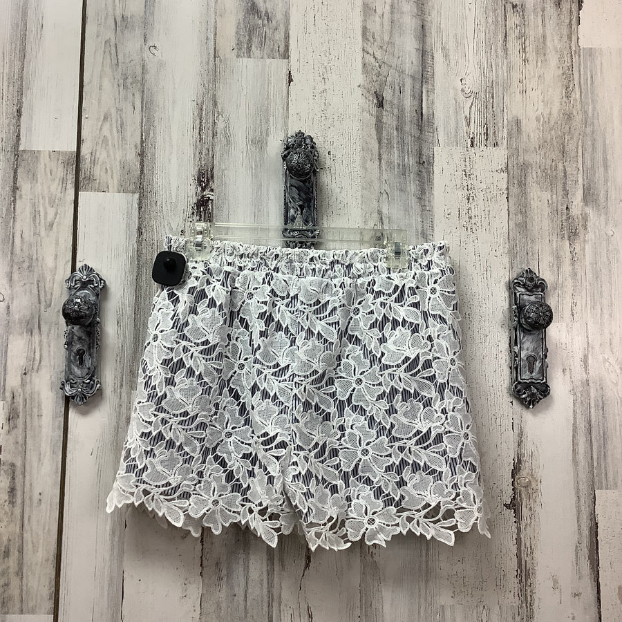 Adiva Size Med Junior Shorts