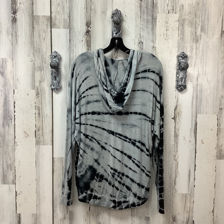 ENTI Size Med Shirts & Blouses