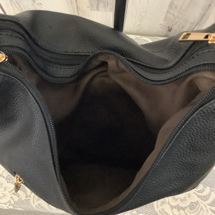 Unknown Size Large Shoulder Bags