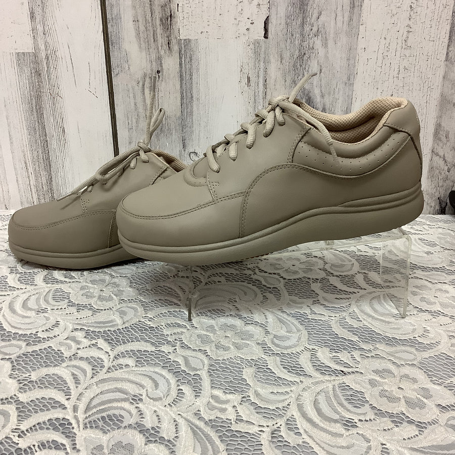 Hush Puppies Size 7 W Casual