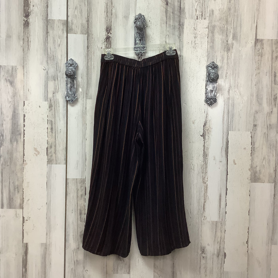 Arizona Size Small Capris