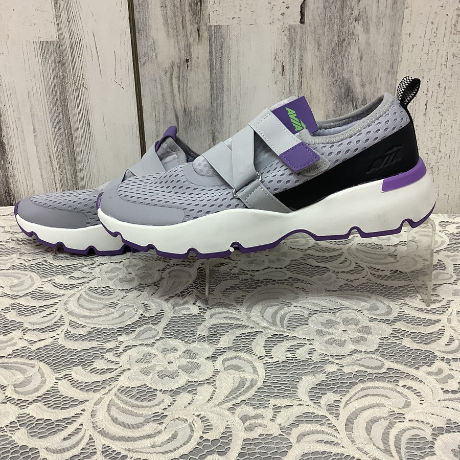 Avia Size 8 Sneakers