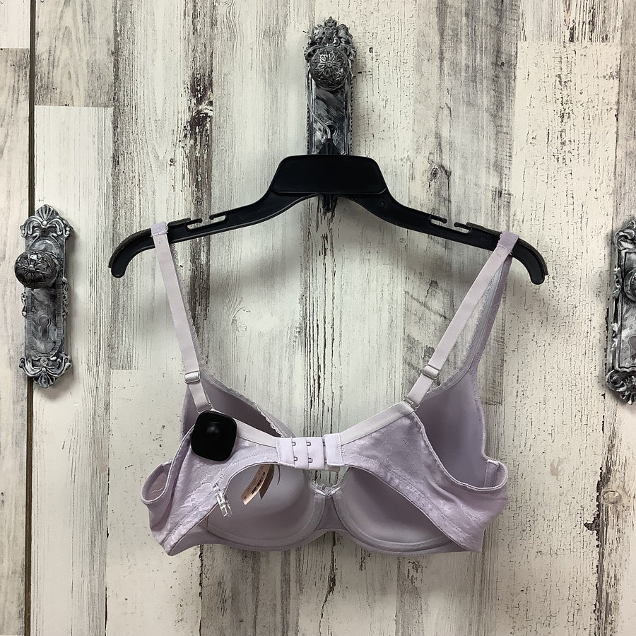 Victoria Secret Size 38D Purple Lace Demi Bra