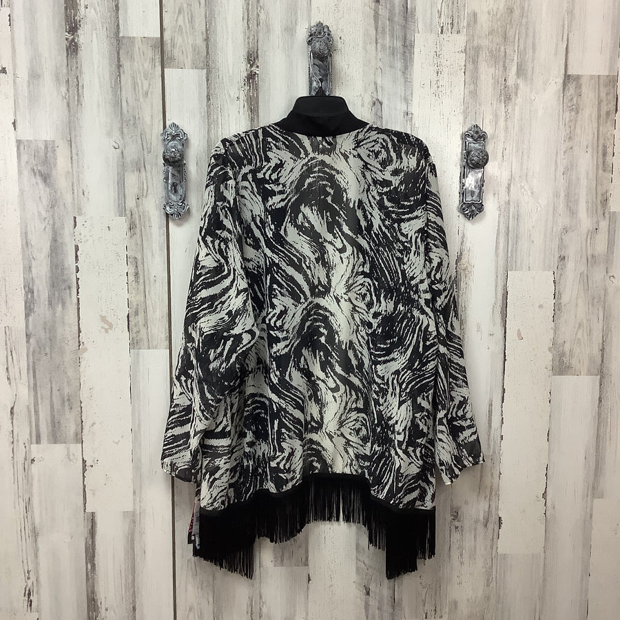 R&M Richards Size 20 Curvy Shrugs & Shawls