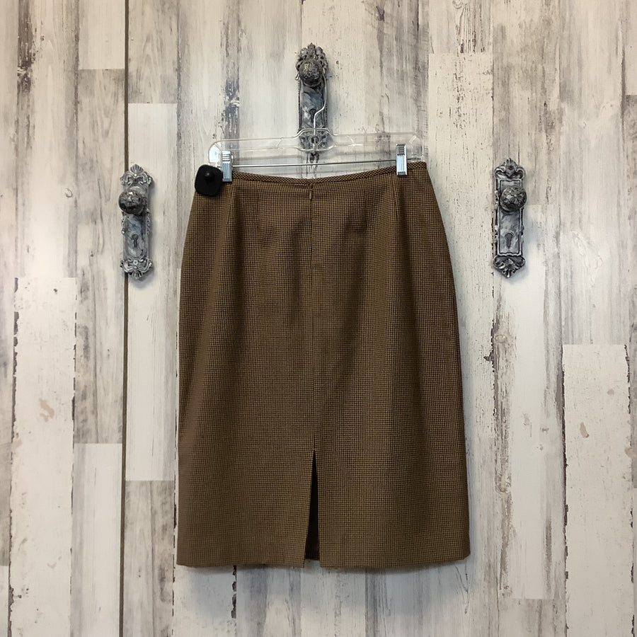 Tahari Size Med Skirt