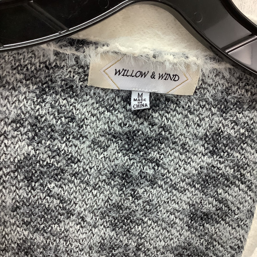 Willow & Wind Size Med Cardigans