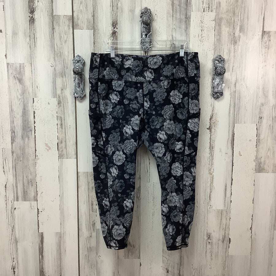 Torrid Size 3x Curvy yoga pants & more