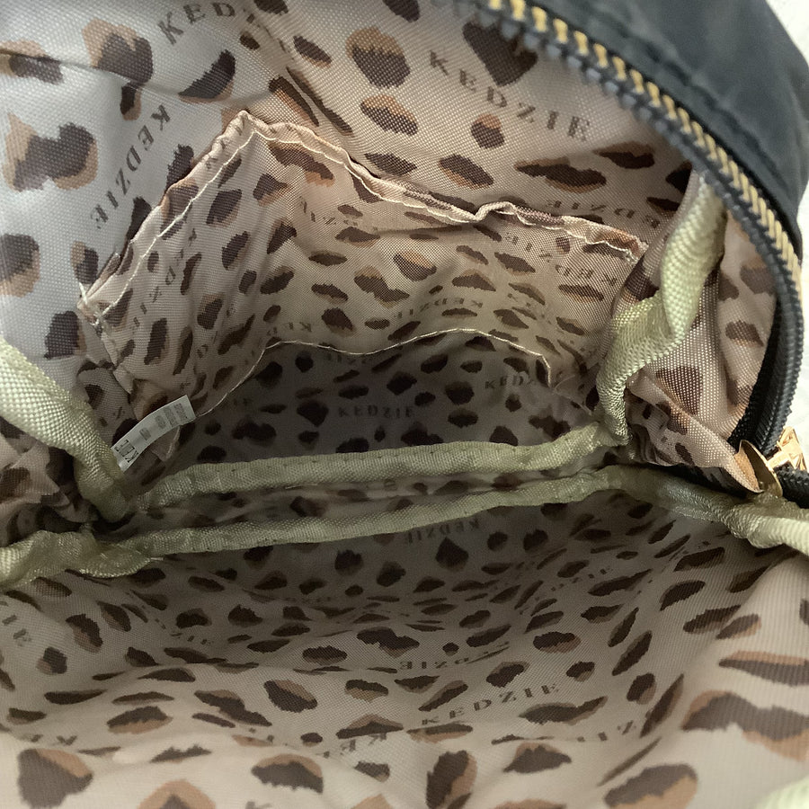 Kedzie Size Sm Round Trip Convertible Sling Bag Backpacks