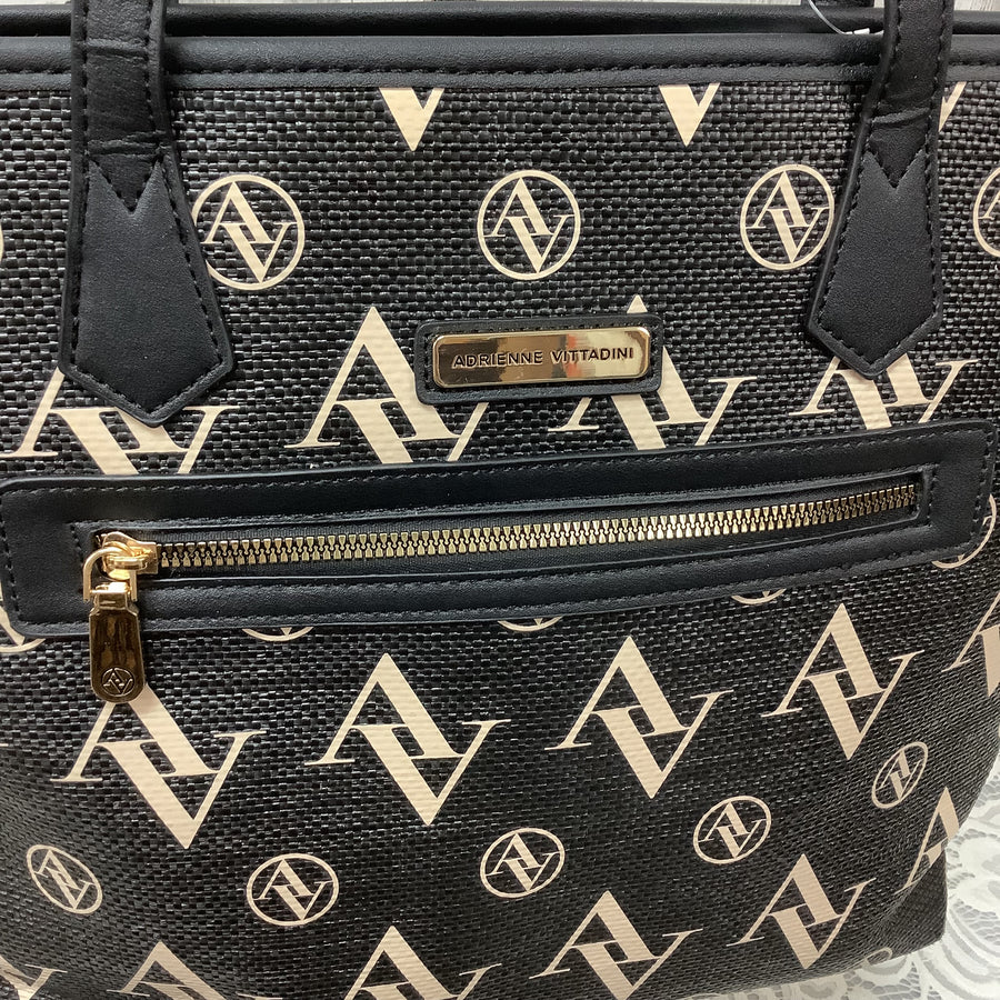 Adrienne Vittadini Size Large Shoulder Bags