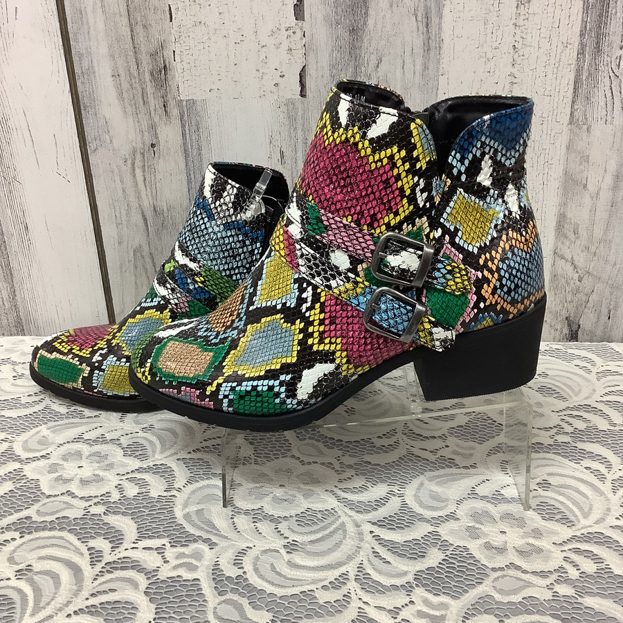 angel steps Size 8.5 Boots