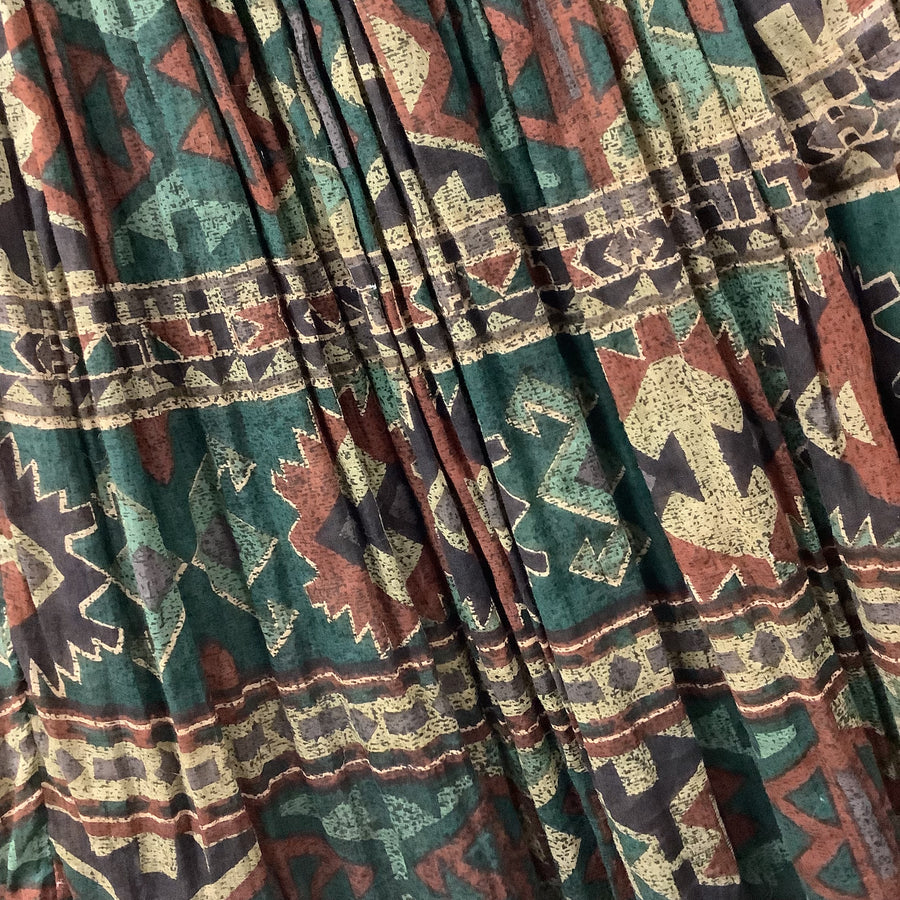 Revue Size Med Skirt