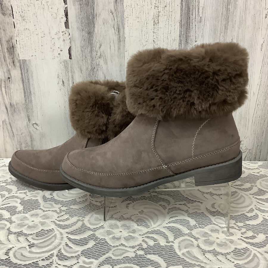 Propel Size 8.5 Boots