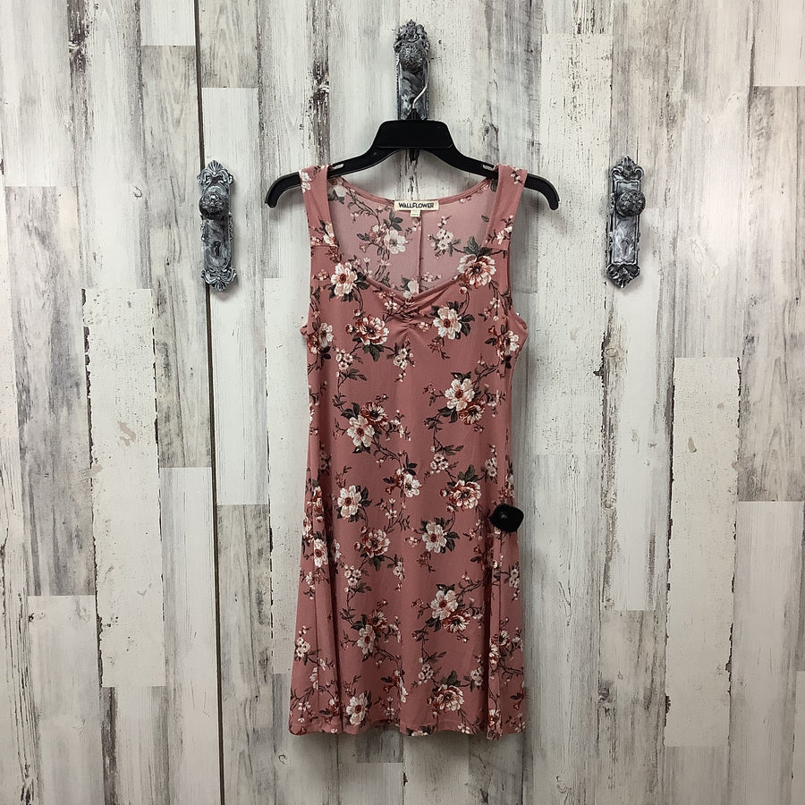 Wallflower Size Med Junior Dress