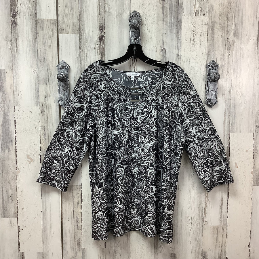 Emily Daniels Size XL Curvy Shirts & Blouses