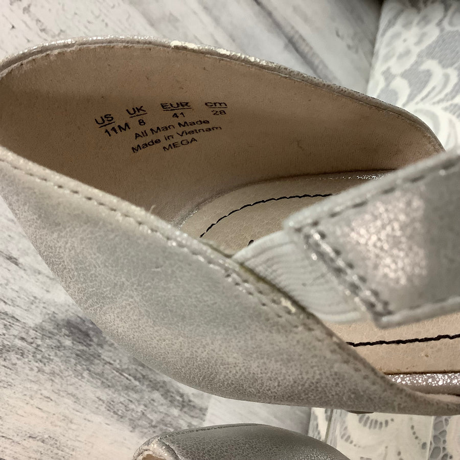 Life Stride Size 11 M Heels