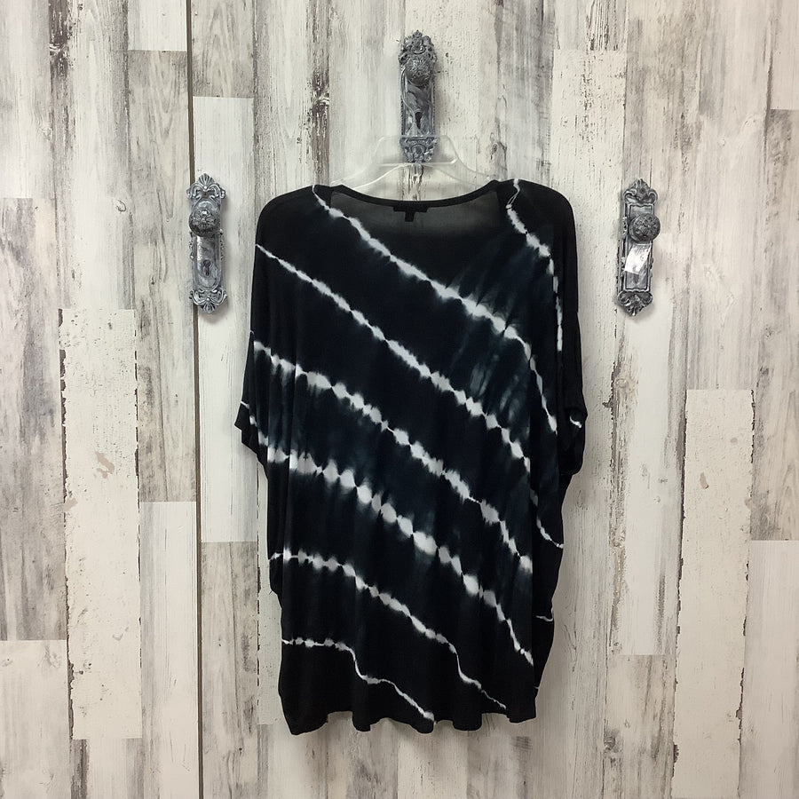 Torrid Size 0 Black Shrug