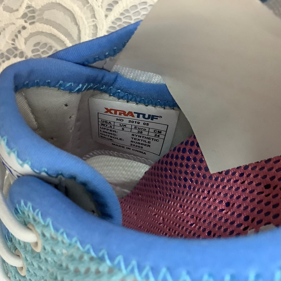 XTRATUF Size 7.5 Sneakers