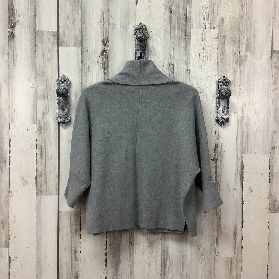 White House Black Market Size XS/S Shrugs & Shawls