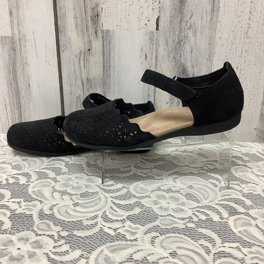 Earth Size 8.5W Casual Flats
