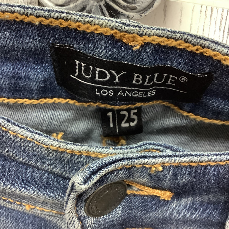 Judy Blue Size 1 Junior  Boyfriend Capris