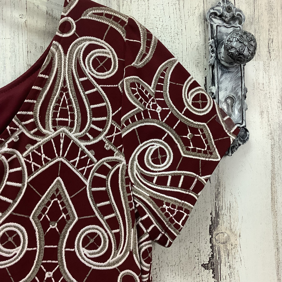 Ronni Nicole Size Large Dress