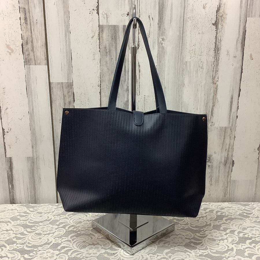 Unknown Xl tote