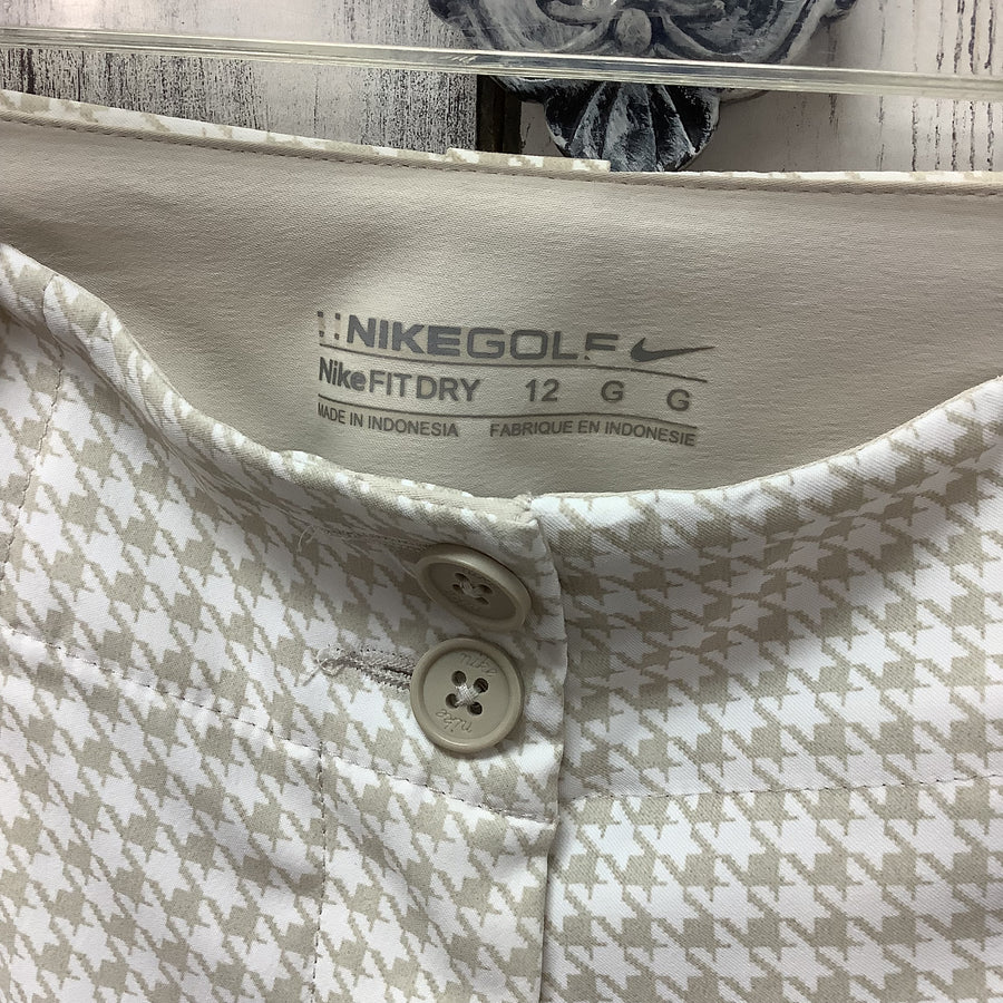 Nike Size 12 Golf Capris