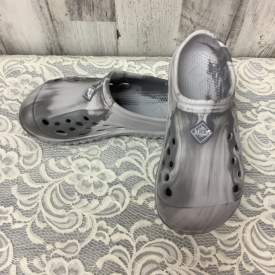 Muck Boot Co. Size 7 Casual Slip Ons