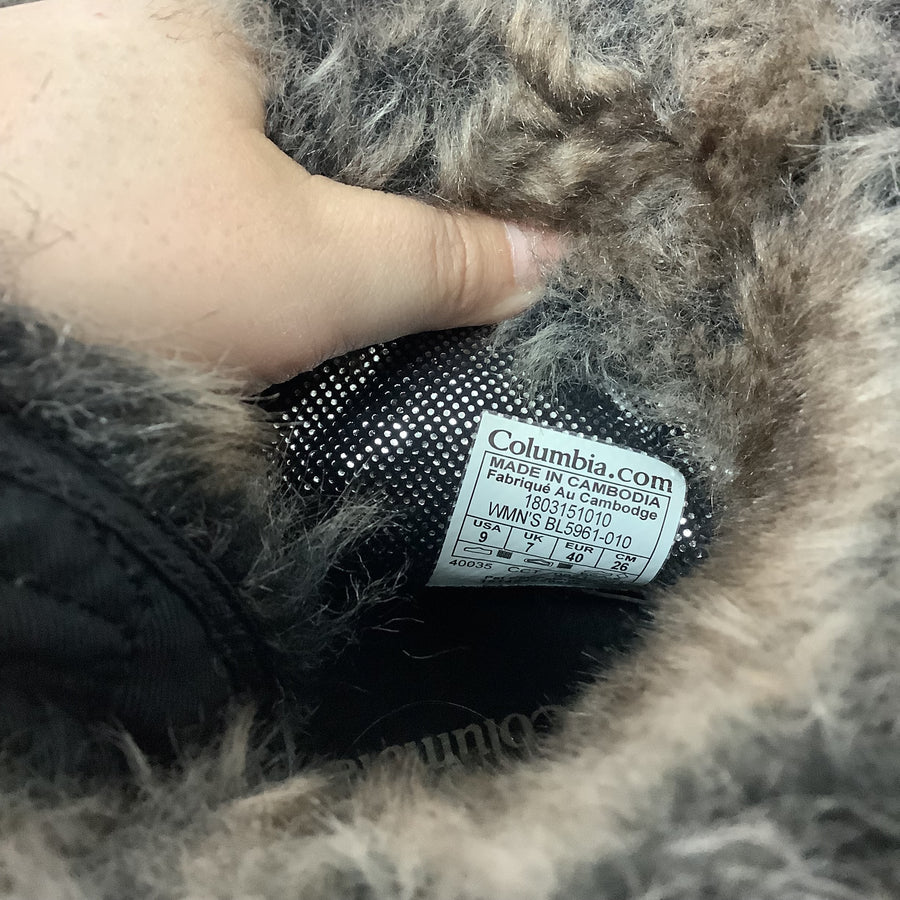 Columbia Size 9 Winter Boots