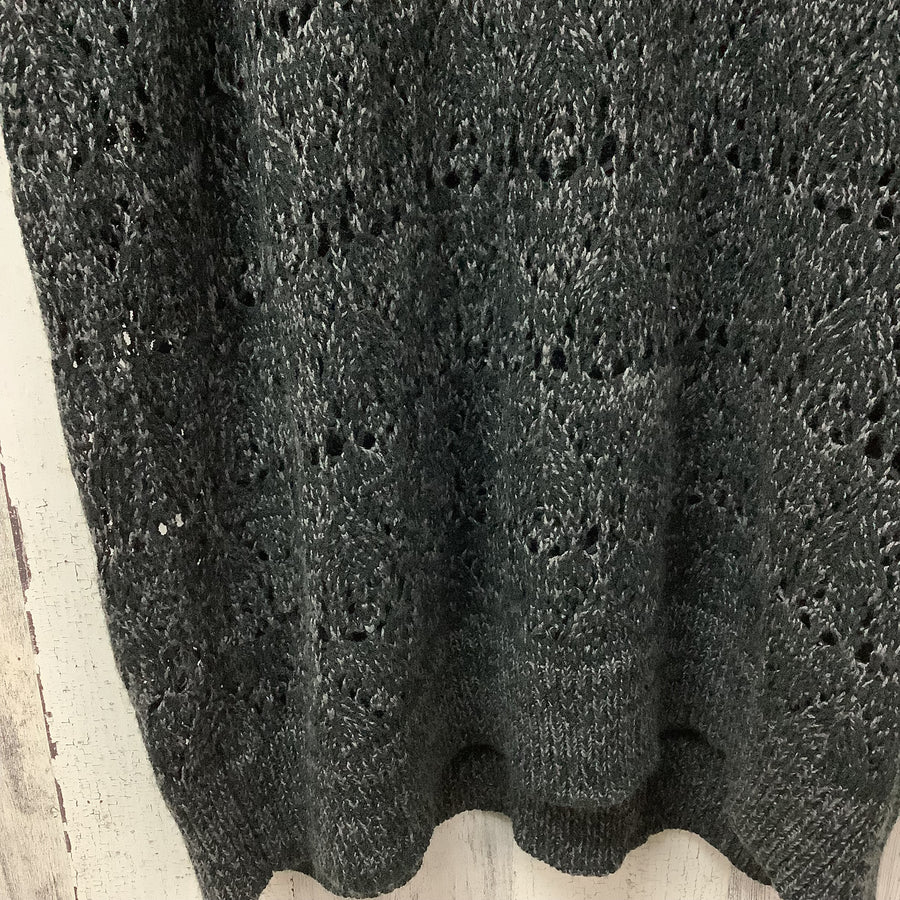 Torrid Size 00 Medium/Large Knit Cage Shoulder Pullover