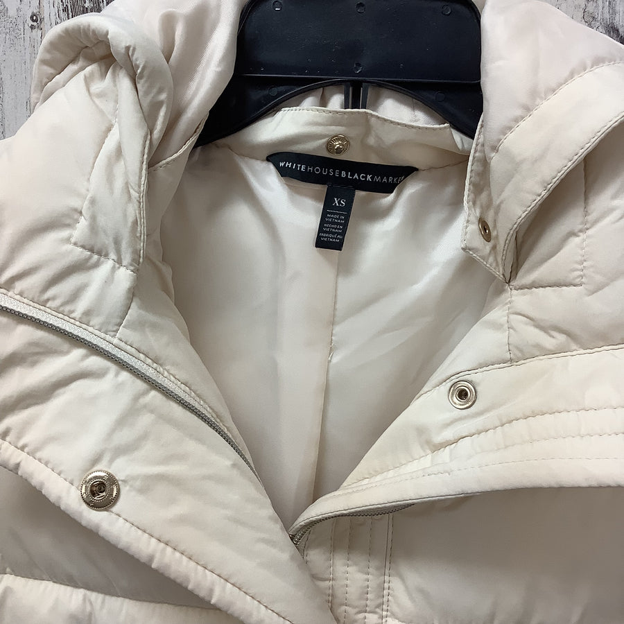 White House Black Market Size XS Winter Puffer Coat
