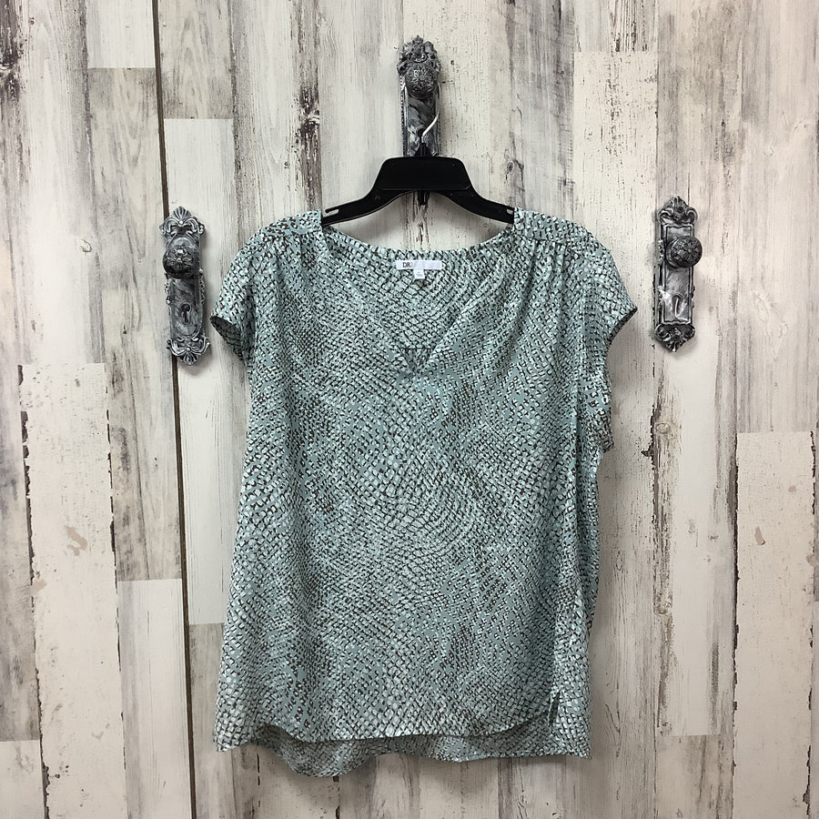 DR2 Size XL Curvy Shirts & Blouses