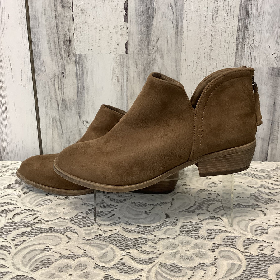 Journee Collection Size 8.5 Boots