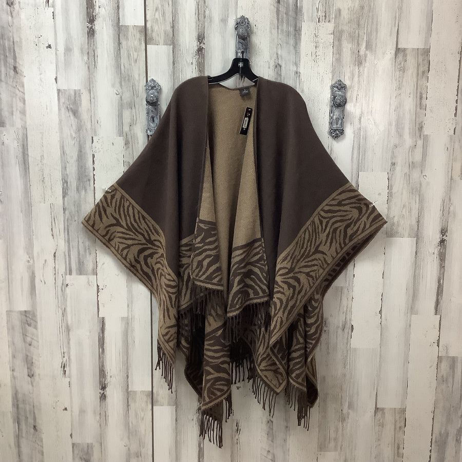 V. Fraas One Size Shrugs & Shawls