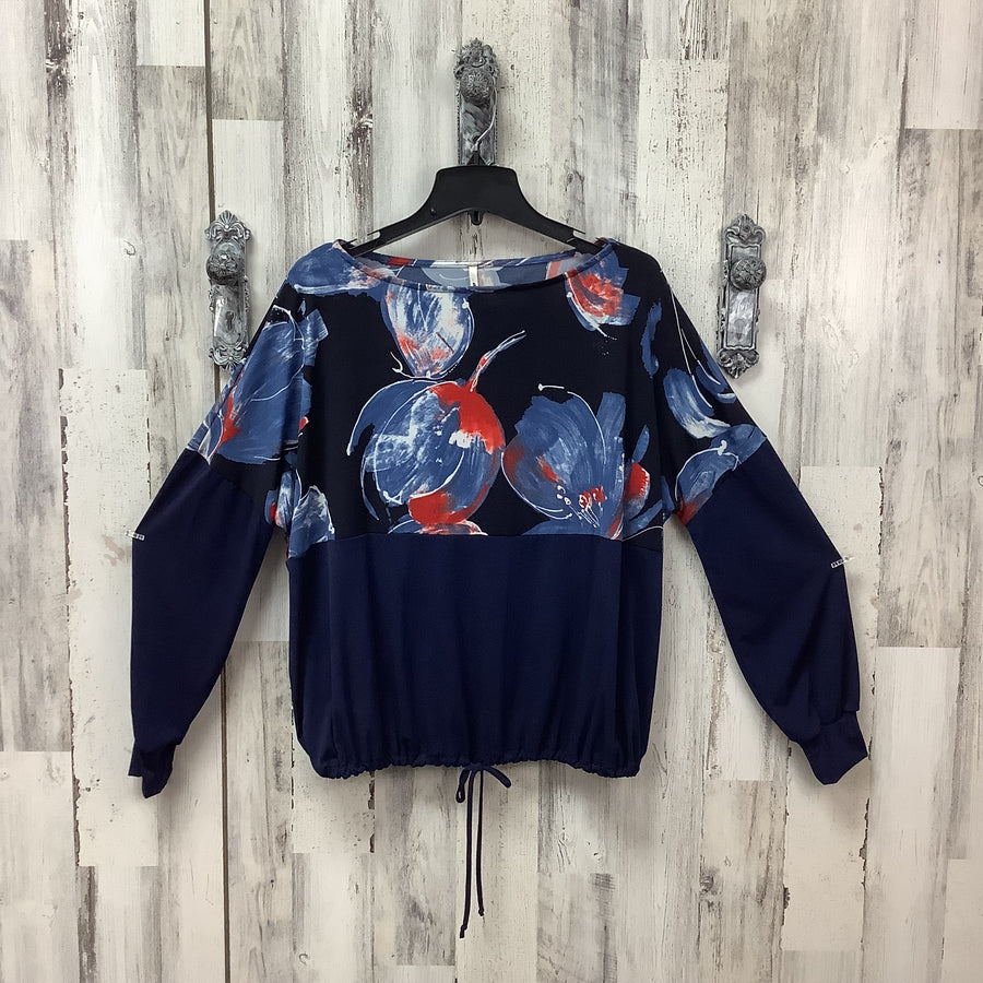 42 pops Size Med Shirts & Blouses