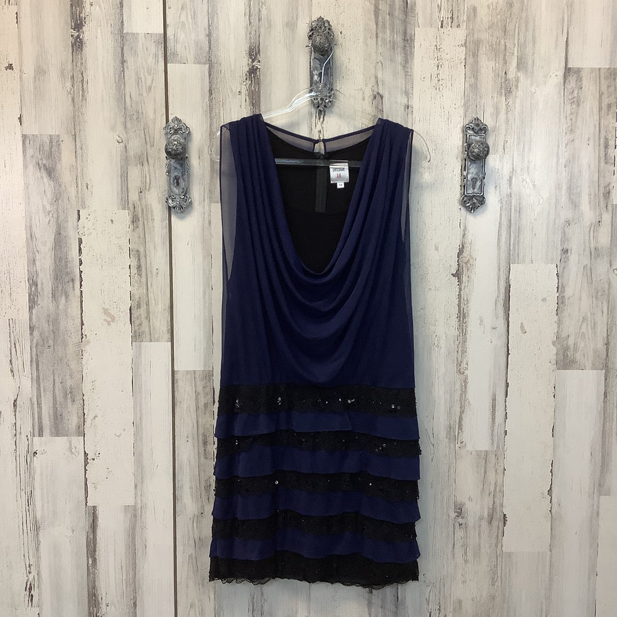 Decoded Size Large Dress