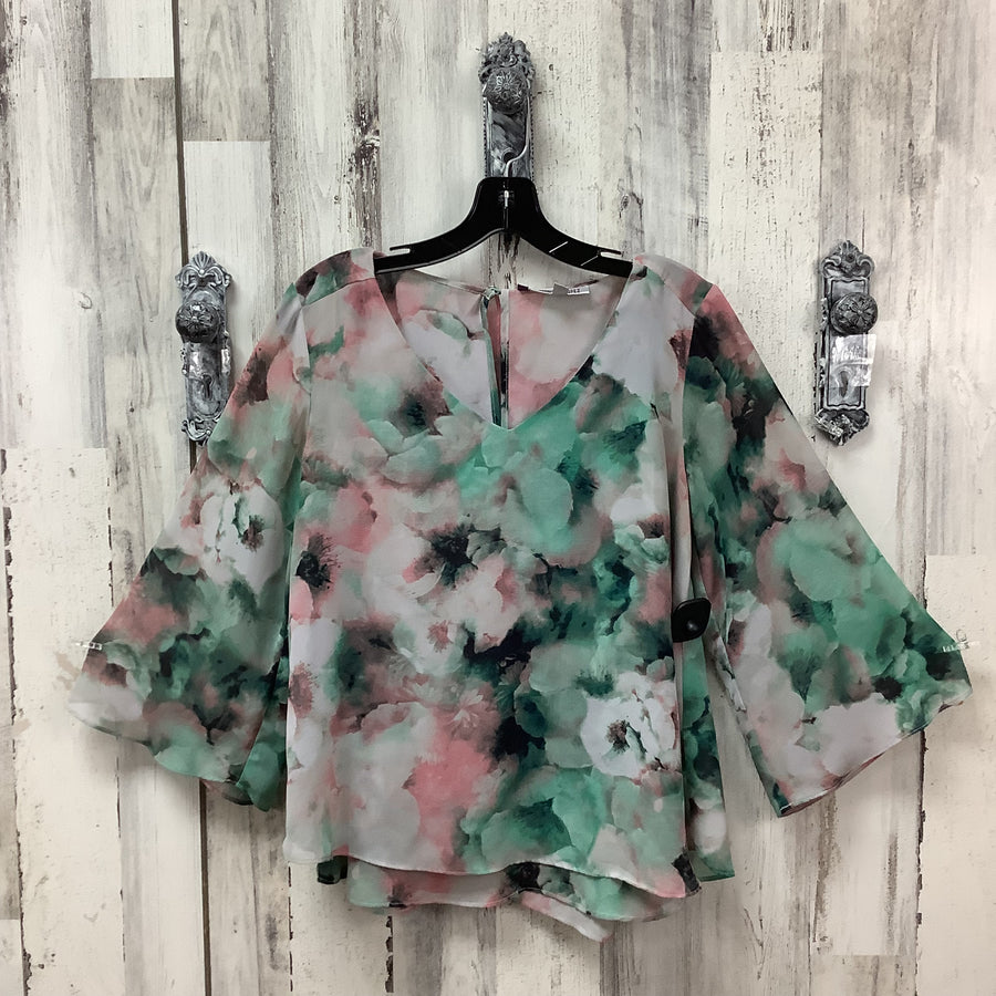 Jennifer Lopez Size Med Shirts & Blouses