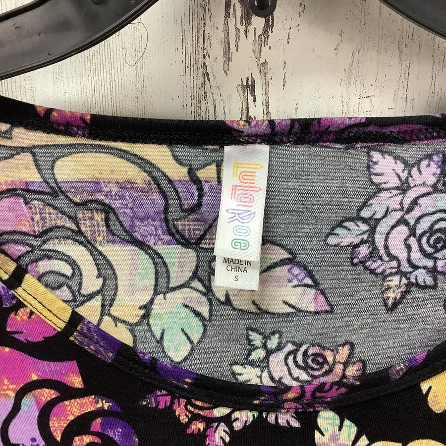 LulaRoe Size Small Shirts & Blouses