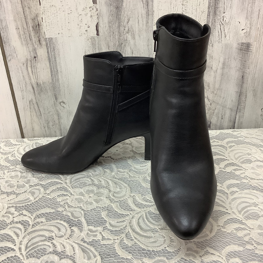 Life Stride Size 10 Boots