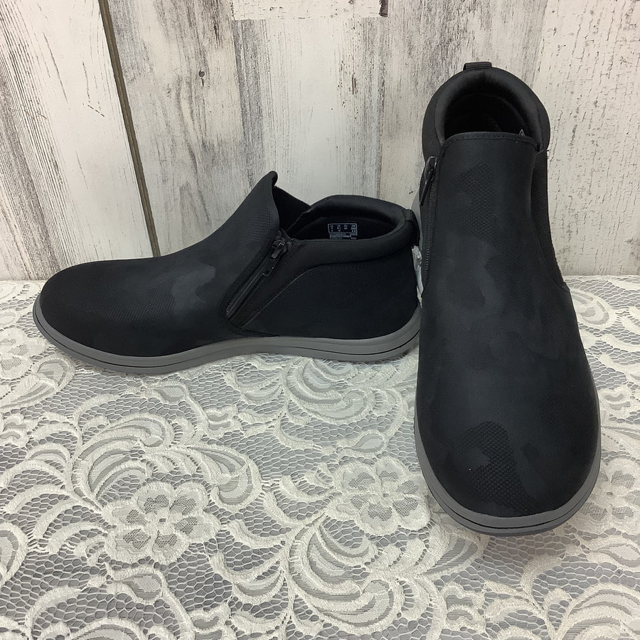Clarks Size 9.5 W Boots