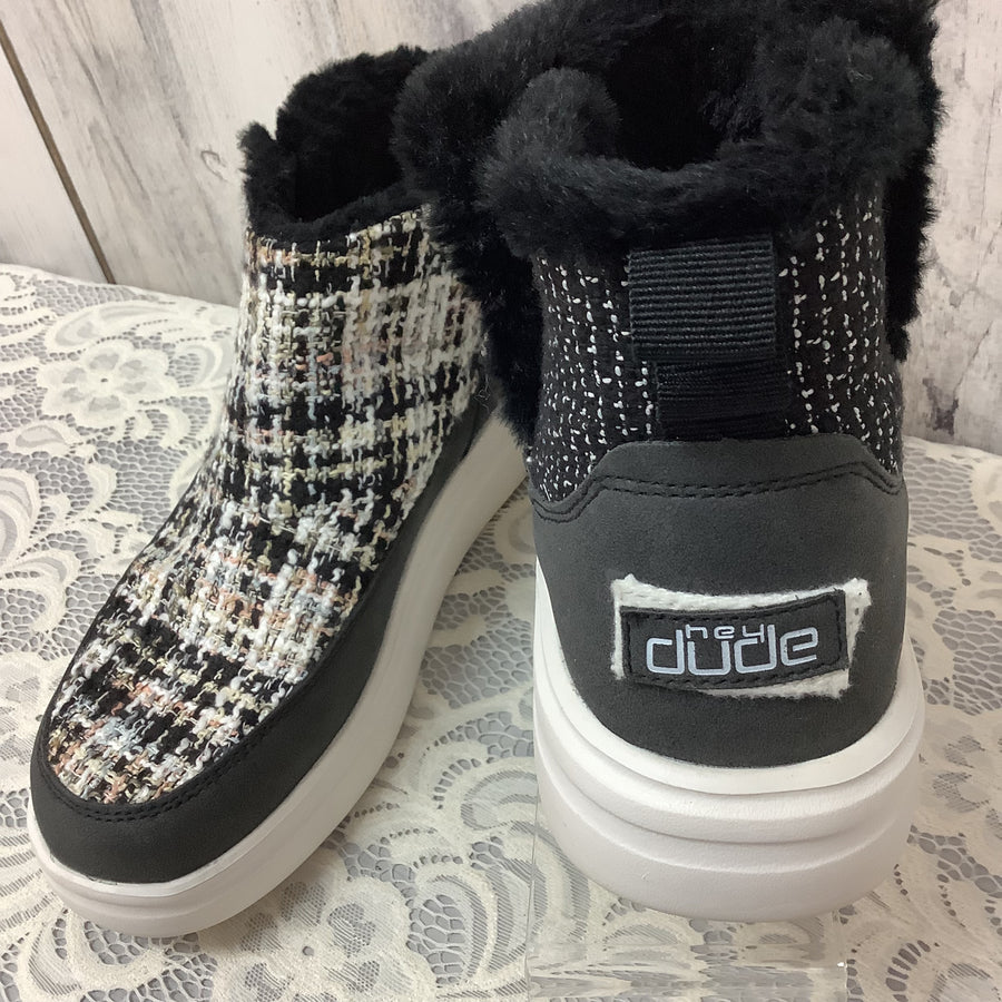 hey dude Size 9 Boots