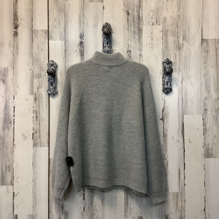 Maurices Size Med Pullover