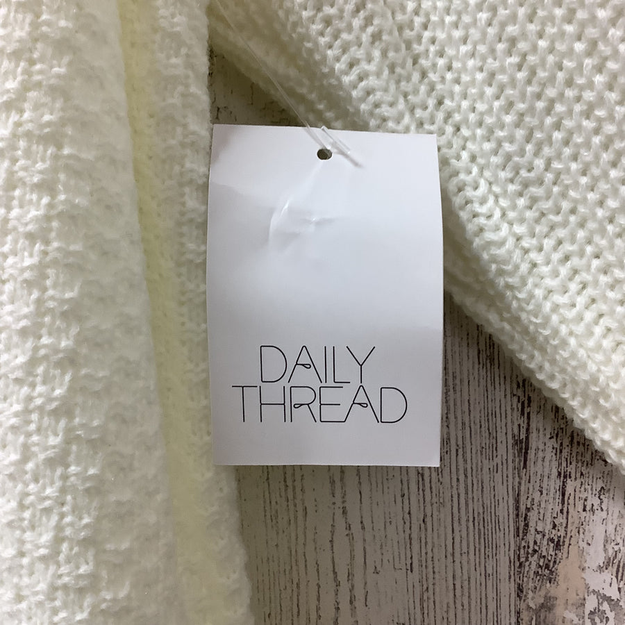 Daily Thread Size 2X Curvy Pullovers