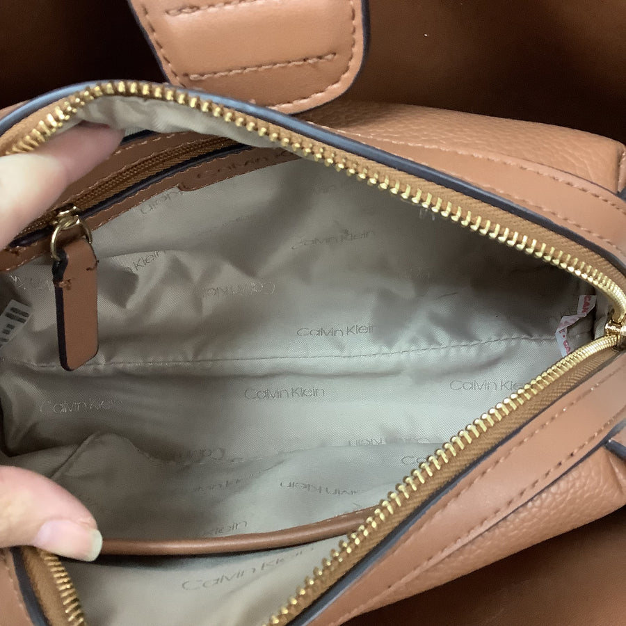 Calvin Klein Size Med Shoulder Bags