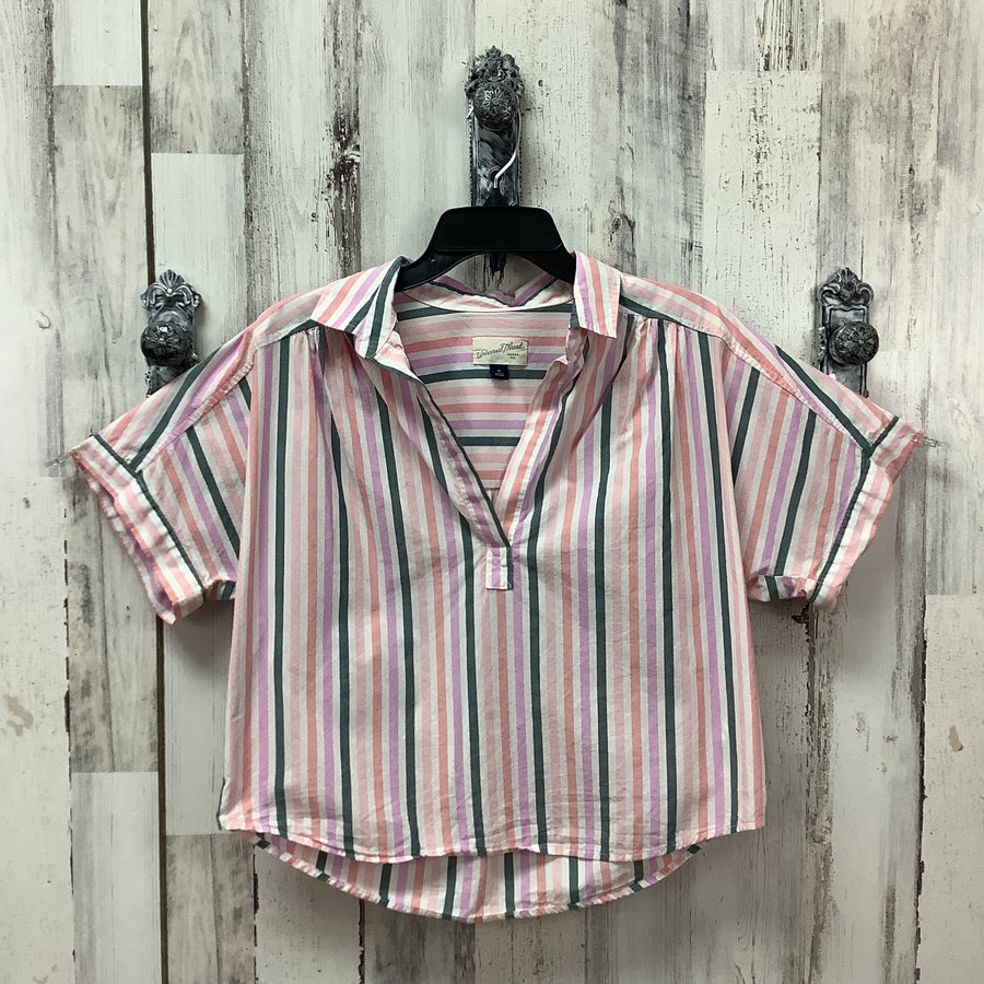 Universal Thread Size Med Shirts & Blouses