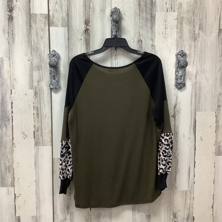 Naggoo Size Large Curvy Shirts & Blouses