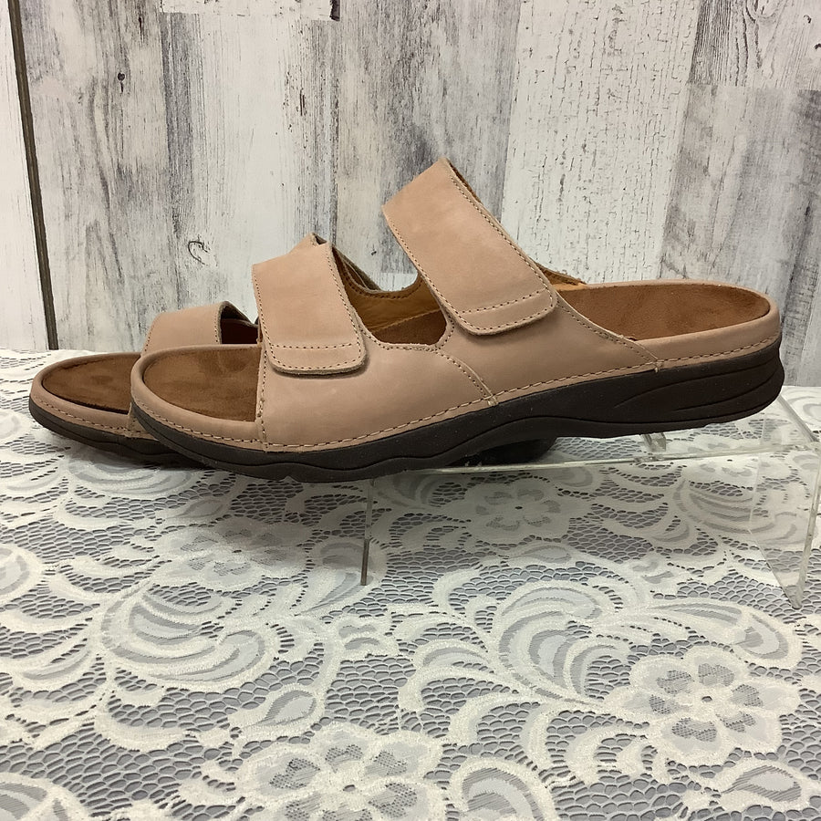 Barefoot Freedom Size 10 W Sandals