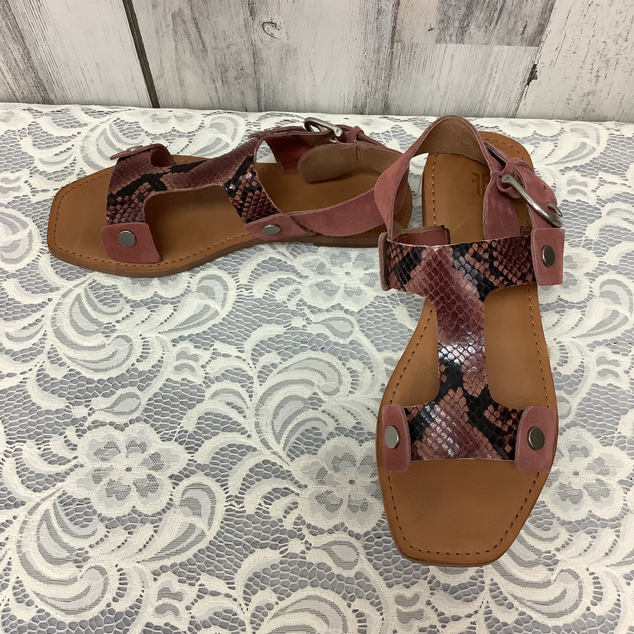 FRYE Size 8 Sandals