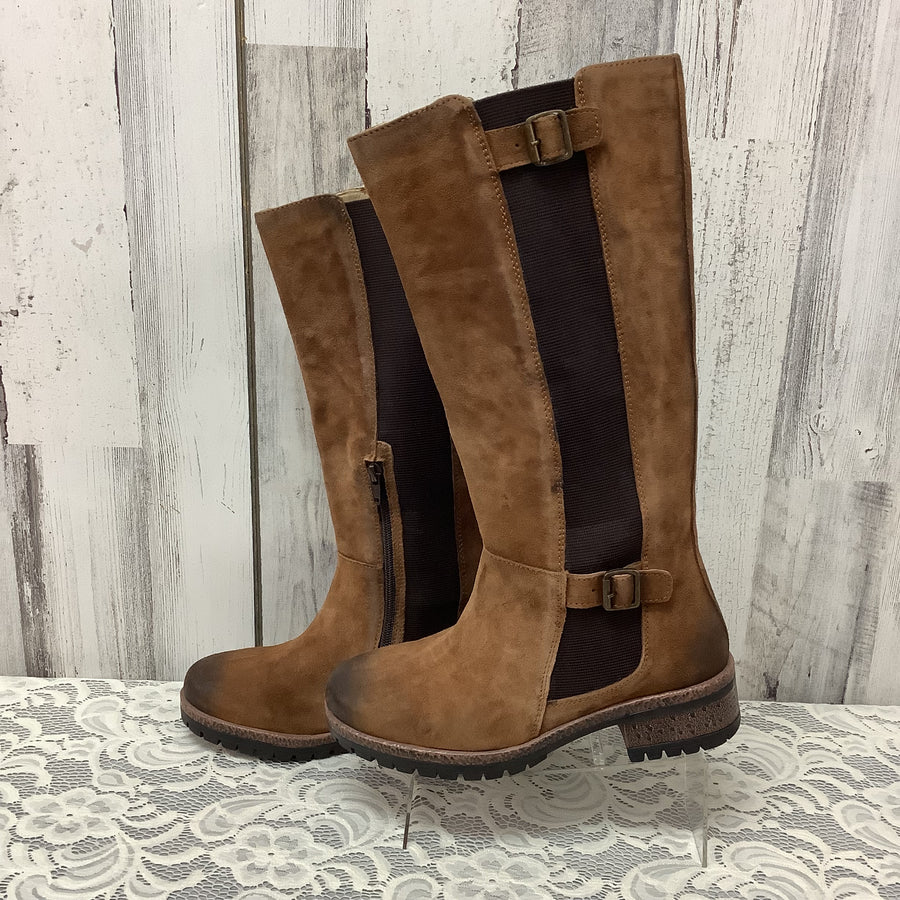 Very Volatile Size 8.5 Boots