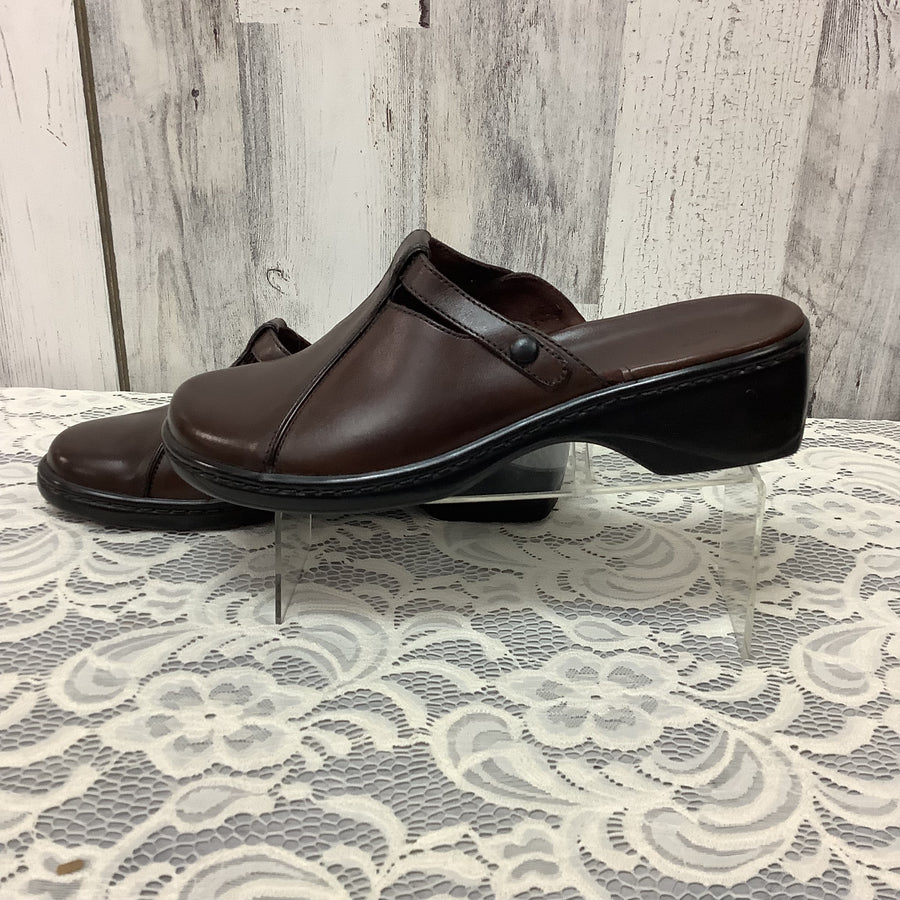 Clarks Size 7 Clog